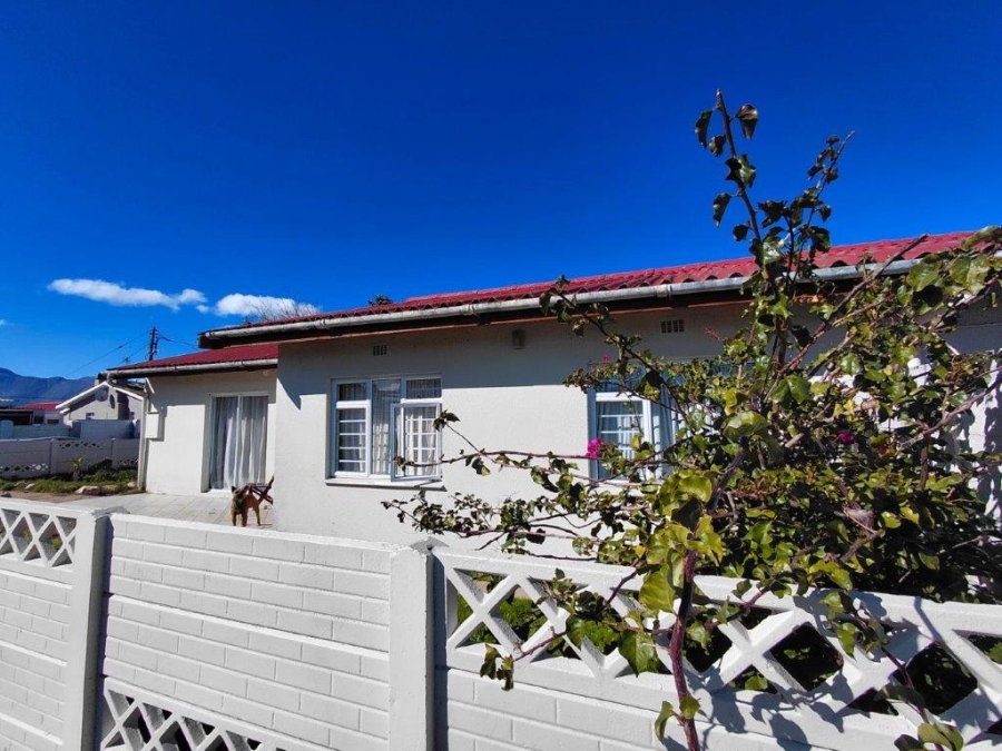 4 Bedroom Property for Sale in Rusthof Western Cape